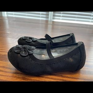 7.5 black stride rite flats